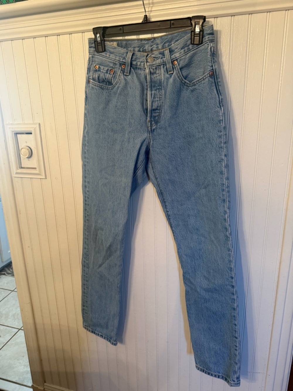 Vintage Levi’s 501 light wash Jeans 25